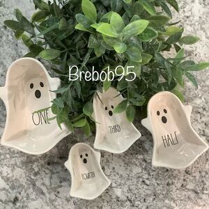 Rae Dunn White Ghost Measuring Cups, Set of 4 👻